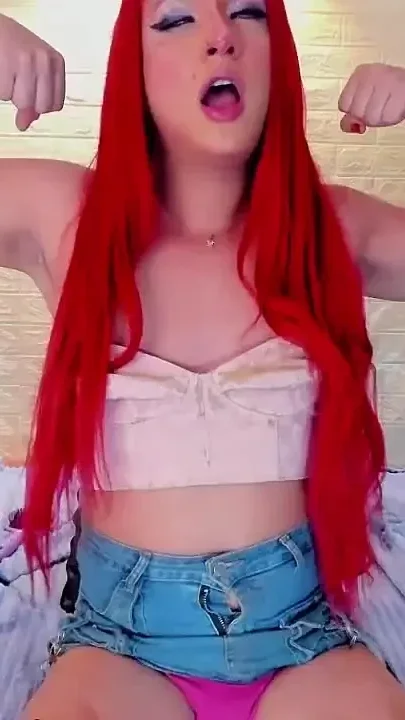 Big Biceps of Latina Trans