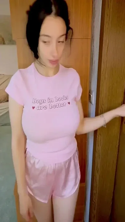 Naughty Stepdaughter Eat Stepdaddy Dick When Stepmom Isn't Home