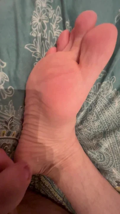 Feet toes soles and penis for you