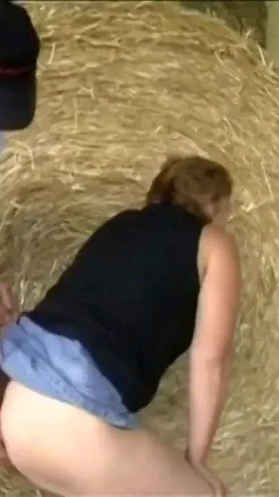 Farmer hits on a mature woman of the city