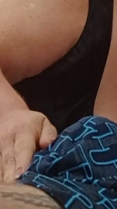 Cumshot From a Deep Stepmom Blowjob
