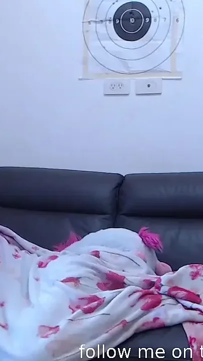 Part 2 Peing While Twerking and Dancing