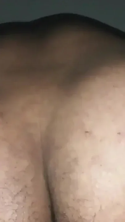 Meri hot youth ki pani nikal di mere ne mard mein meri pussy se ras nikal di Clip 1