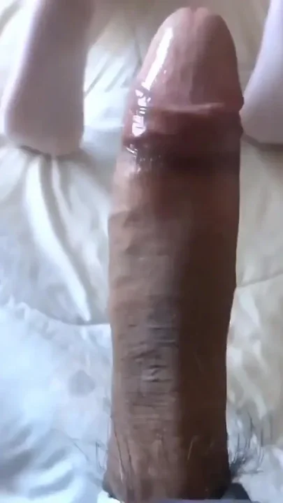 Enjoying the Big Ass of Beautiful Stepmother She Asks Me for Anal Sex and for Me
