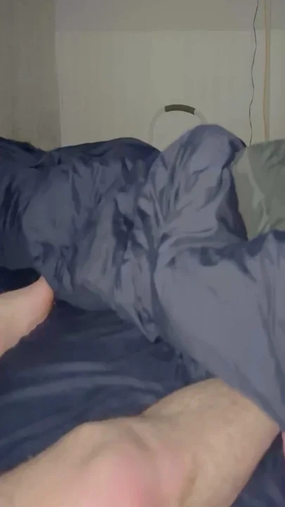 Cumming hard straight up