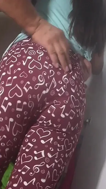 Beautiful MILF with a Big Ass Gets Cock in Her Ass and Fills Her Hollow with Cum