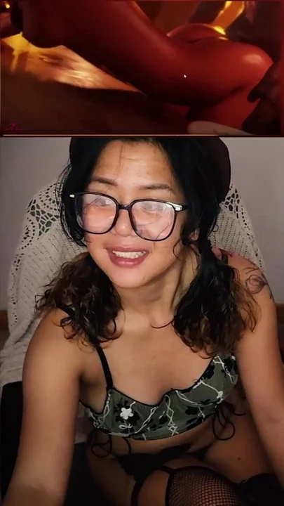 She only has one hole