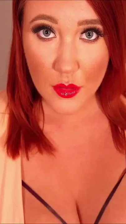 Redhead Gives Messy BJ
