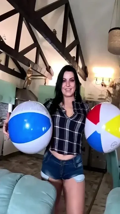 Beach Ball Pressure Play Barefoot Squeeze Cameltoe & Thigh Crushing