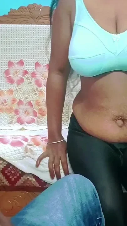 Horny Sister in Law Want to Blow Her Brother in Law's Cock and Take Cum on Her