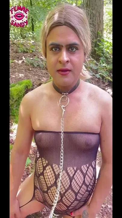 Femme Sandy - Bare in the Bushes Exposure Walk & Swallowing
