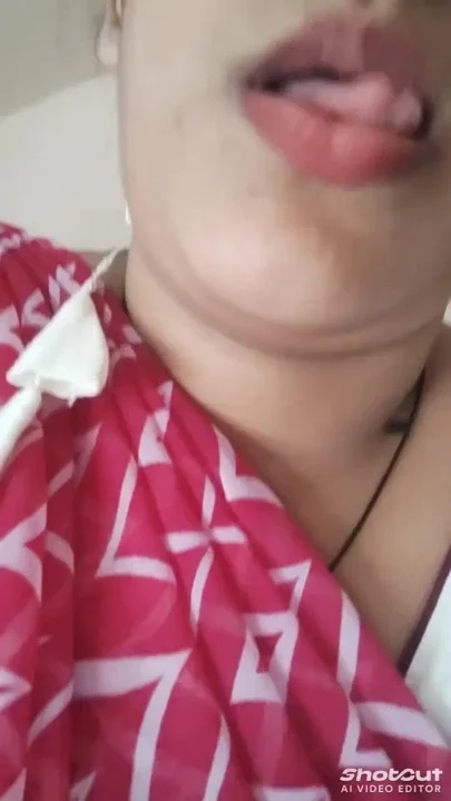 Desi bhabhi ke rasile hot Clip 2