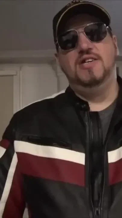 The sexy Latino twink Ever Adam used by bear XXL cock