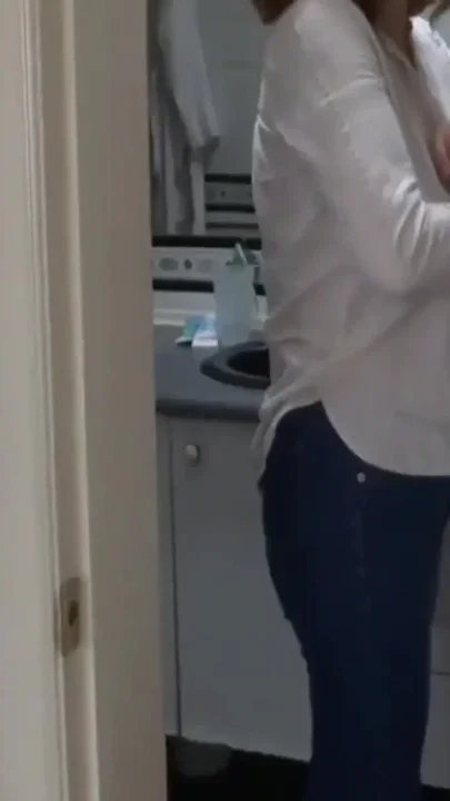 My sister-in-law loves showing off while she asks me to show her my cock and jerk off