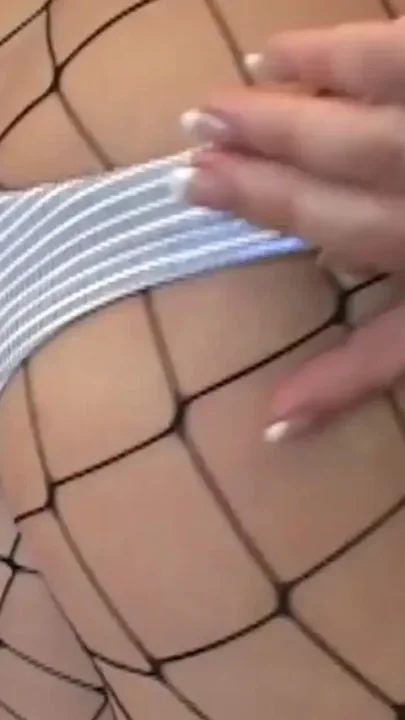 Nothing Makes the Busty PAWG Velicity Von Moan Louder Than Having an Intense