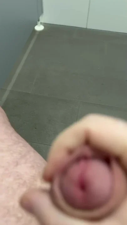 Good paw bad at work