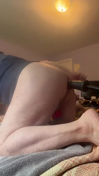 Fucking Machine 02 - Bigger Dildo