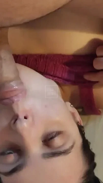 the mouth of the wife of the friend who lives next door Clip 2
