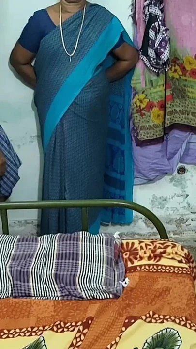 I Talked to an Asian Desi Bhabhi and Made Her Agree to Have Sex