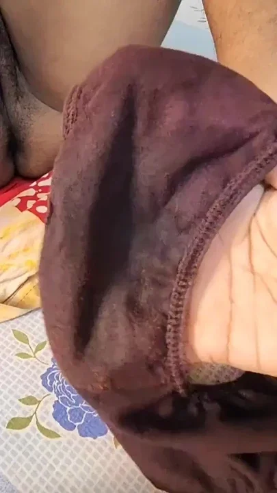 Desi Stepmom Giving Foot job then Fucking her Hairy Pussy Clip 1