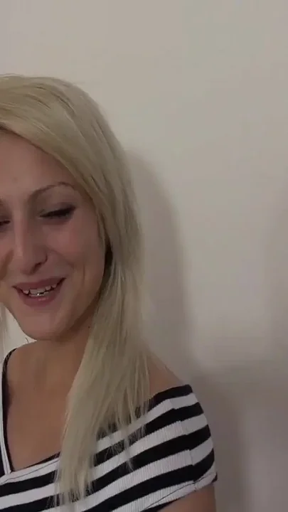 121 - 01 Babe Fucks for Creampie