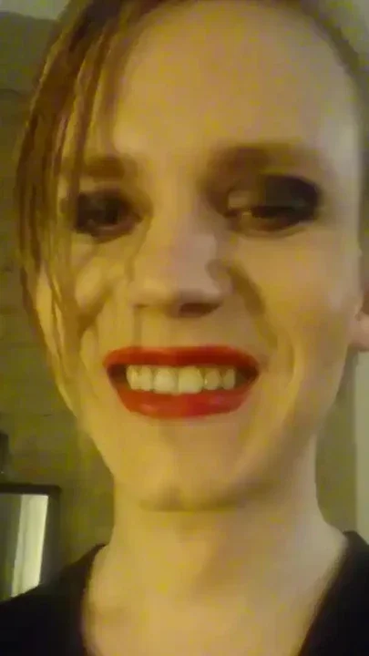 Peeing on the floor - femboy Clip 1