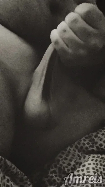 Wanking and shaking Slowmotion ball dalcing