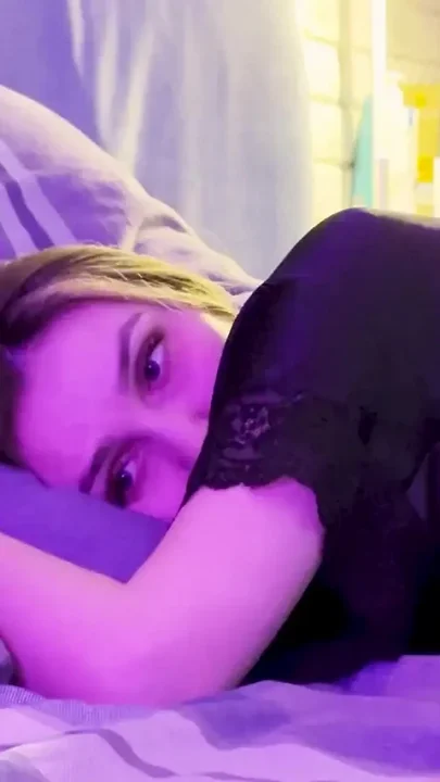 The stepson took the first good opportunity and poured his stepmother's pussy
