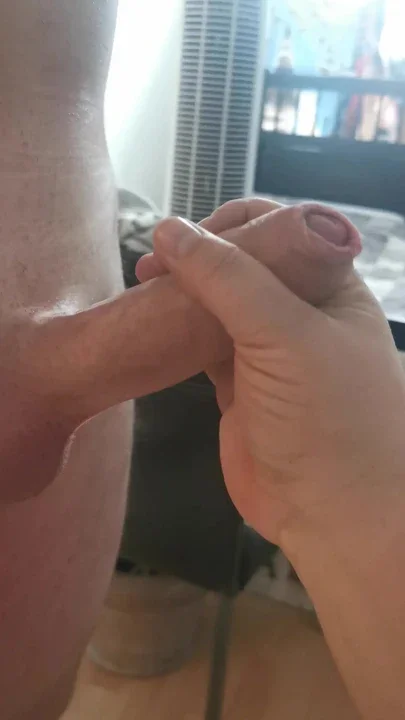 Roommate wixt and gets injected Clip 1