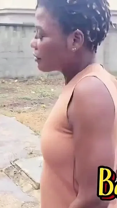 She Needed Some Stuff I Decided to Fuck Her Before Giving Her Out