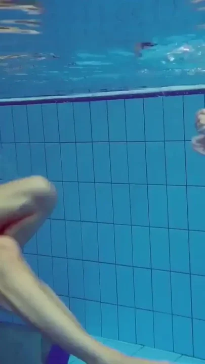 Blonde and Brunette babes swim naked Clip 1