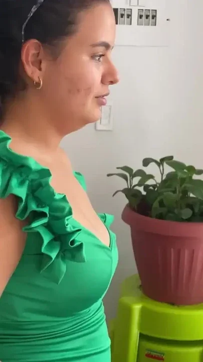 I HAVE AN ACCIDENT WITH MY NEIGHBOR AND HER AXULIO IS TO PUT MY COCK IN HER Clip 2
