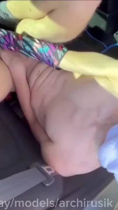Fucked to cum Gentle femboy on the highway fucks a taxi driver for a ride Clip 1