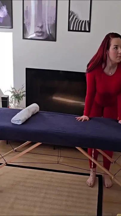 Pro Domme Miss Hannah Gives Me a Unique Massage Experience