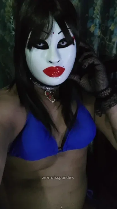 Desi hot sexy Bhabhi in Bikini