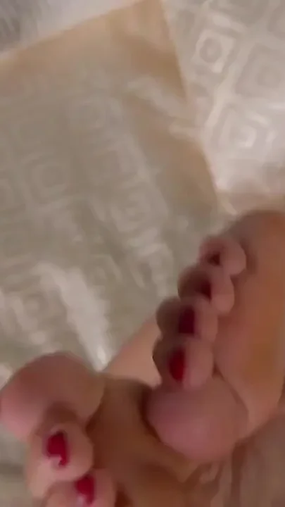 Sexy Lingerie Babe Worships Cock with Feet and Pussy