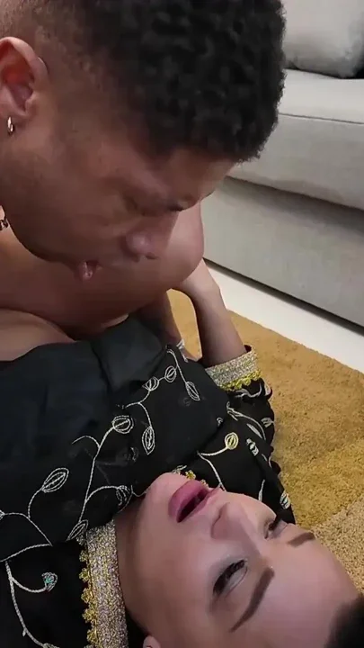 Slut Arab Wife Fucked Hard By Her BBC Bull While Cuck Hubby Watches Clip 1