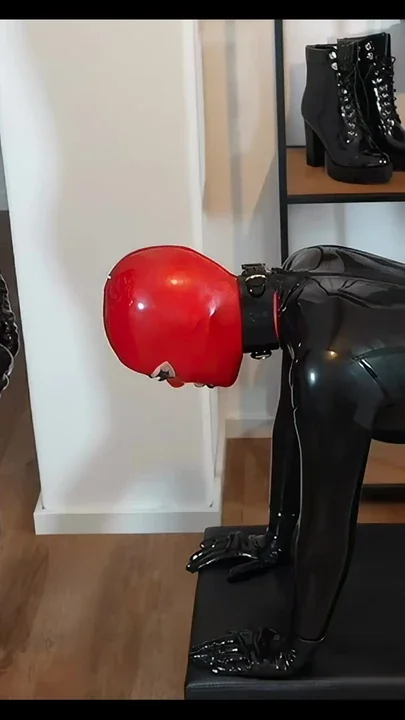 Touchedfetish - Latex & Rubber Facefuck & Deepthroat