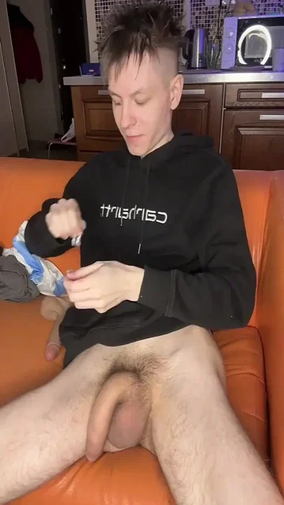 Hand Pump Session Builds to Uncontrollable Twink Cum