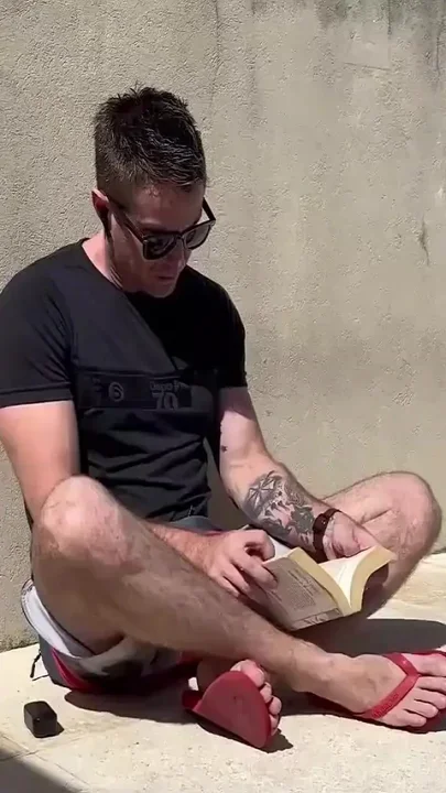 Freyjaxtreme Asks Her Neighbor to Open Her Asshole