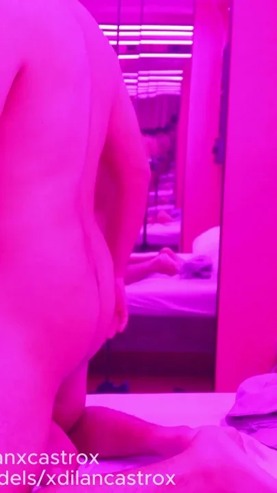 GRINDR ENCOUNTER STRAIGHT FUCKS BAREBACK TWINK'S HAIRLESS ASS YOUNG GAY TWINK Clip 1