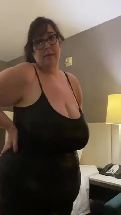 Fucking Your Girlfriend's Stepmom