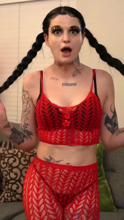Petite teen Sky Smith gives cheating boyfriend jerk off instructions