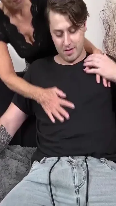 Clubtug Short-hair GILF Action HJ