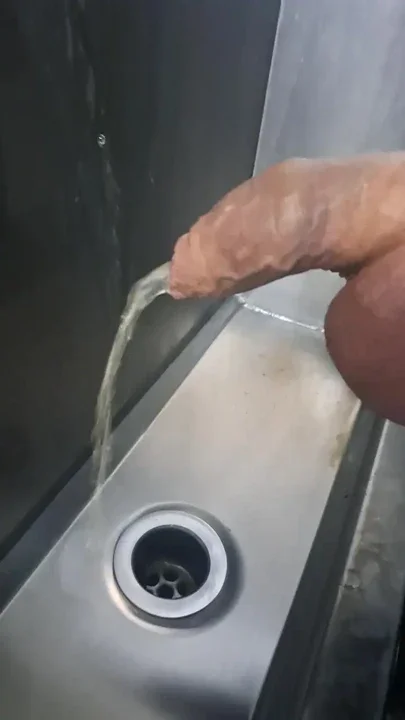 I love the way she pees