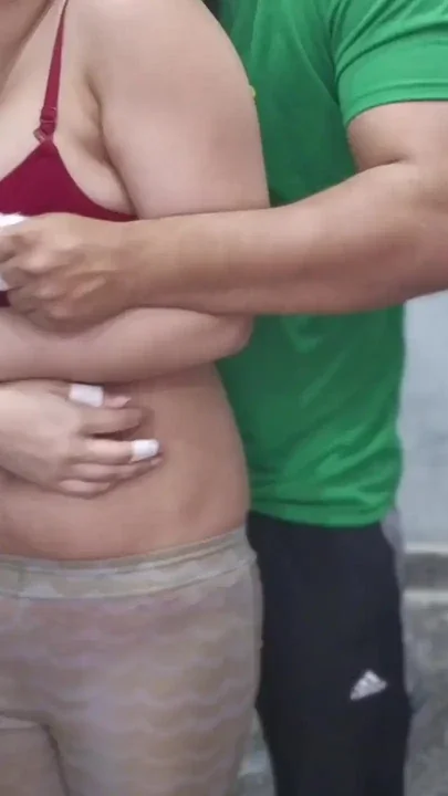 Electrician Ko Mila Param Aanand Bhabhi ki Chudai Karke Clip 1