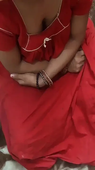 Desi Bhabhi Sucks