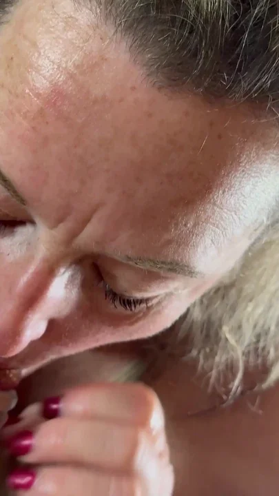 Bonemaiden Teases Cock with Her Mouth