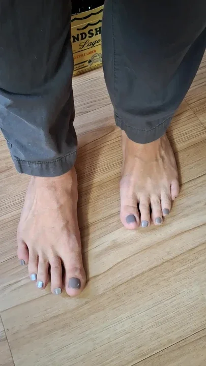 What do you think of my new pedicure