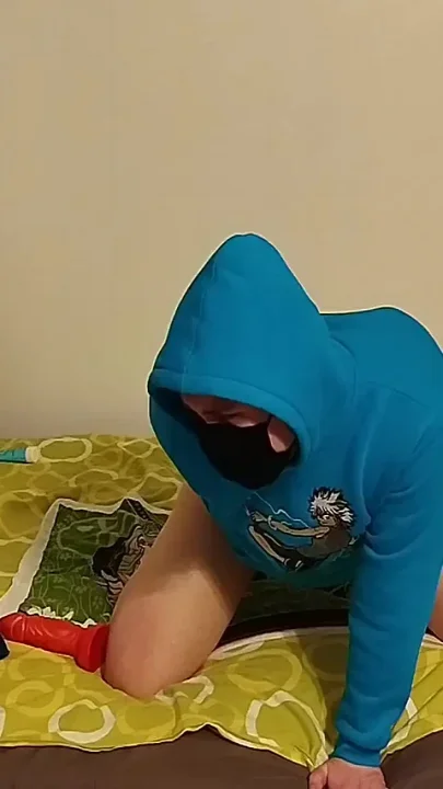 Nerdy Butt Slut's Midweek Relaxation - Part 1